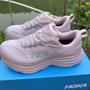 Hoka Women’s Bondi 8 Sneaker in Purple